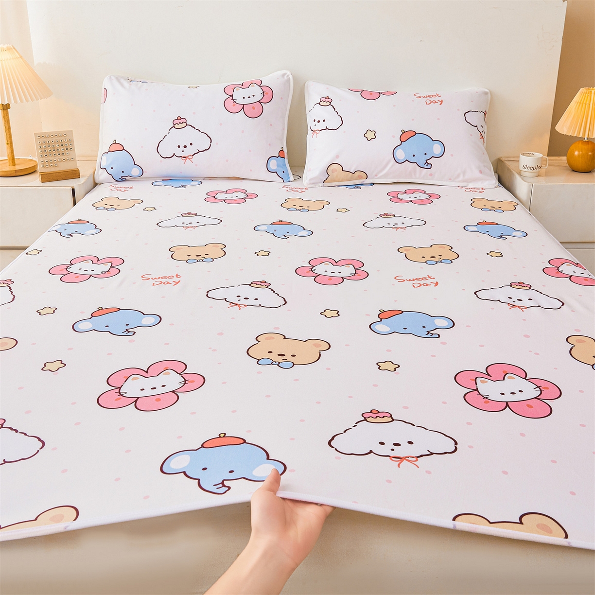 91家纺网 家纺一手货源 找家纺 雯豆家纺 2025新款防水隔尿垫子卡通成人床垫保护罩A类宝宝尿垫 防水隔尿垫-猫咪花花