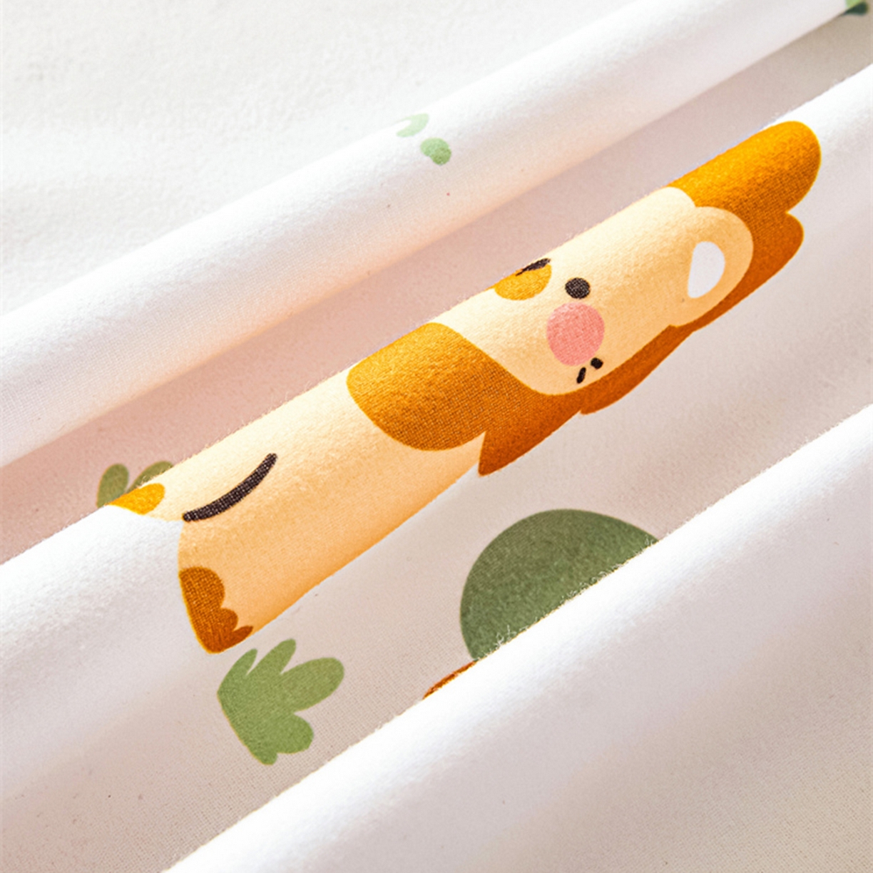 91家纺网 家纺一手货源 找家纺 雯豆家纺 2025新款防水隔尿垫子卡通成人床垫保护罩A类宝宝尿垫 防水隔尿垫-狮子辛巴