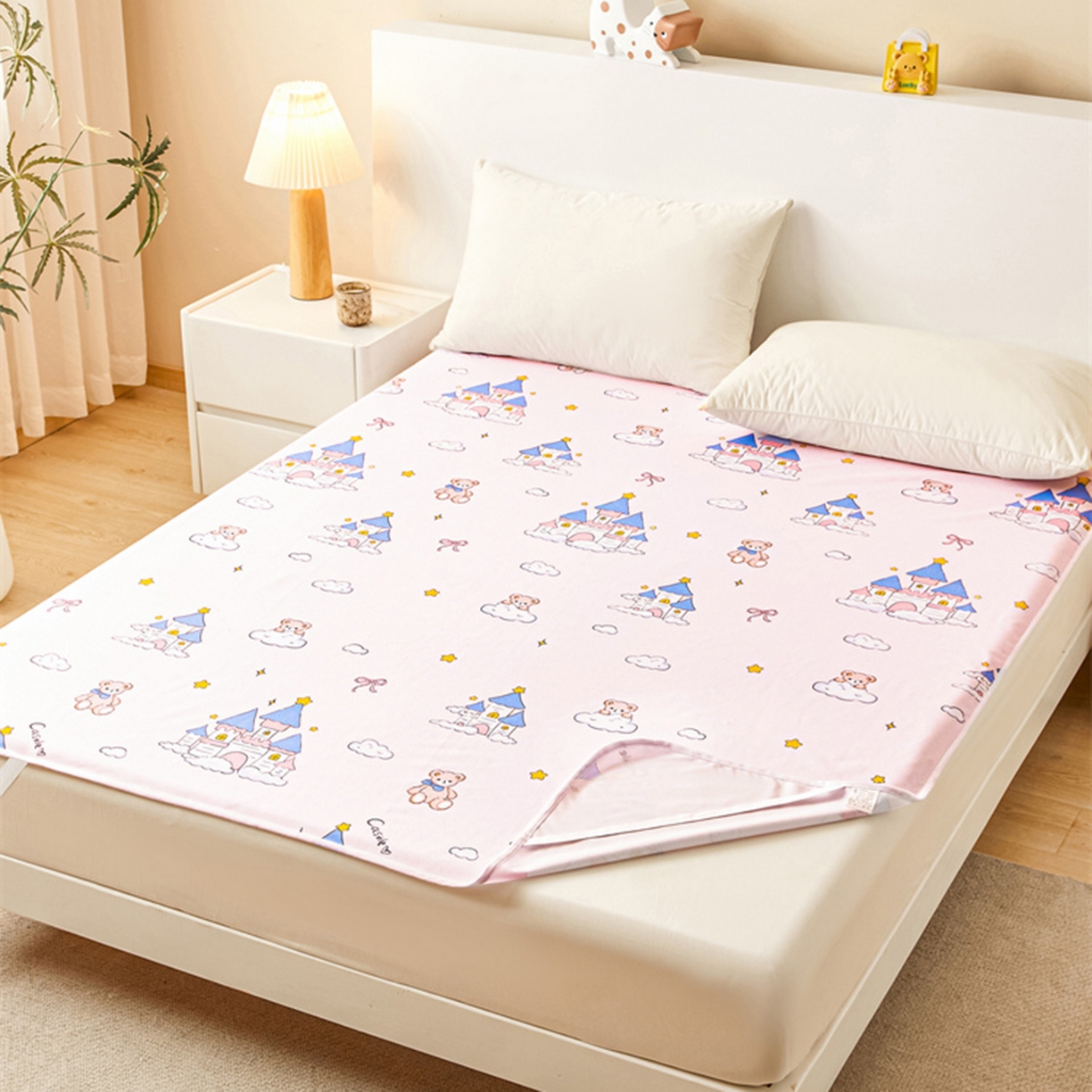 91家纺网 家纺一手货源 找家纺 雯豆家纺 2025新款防水隔尿垫子卡通成人床垫保护罩A类宝宝尿垫 防水隔尿垫-天使城堡