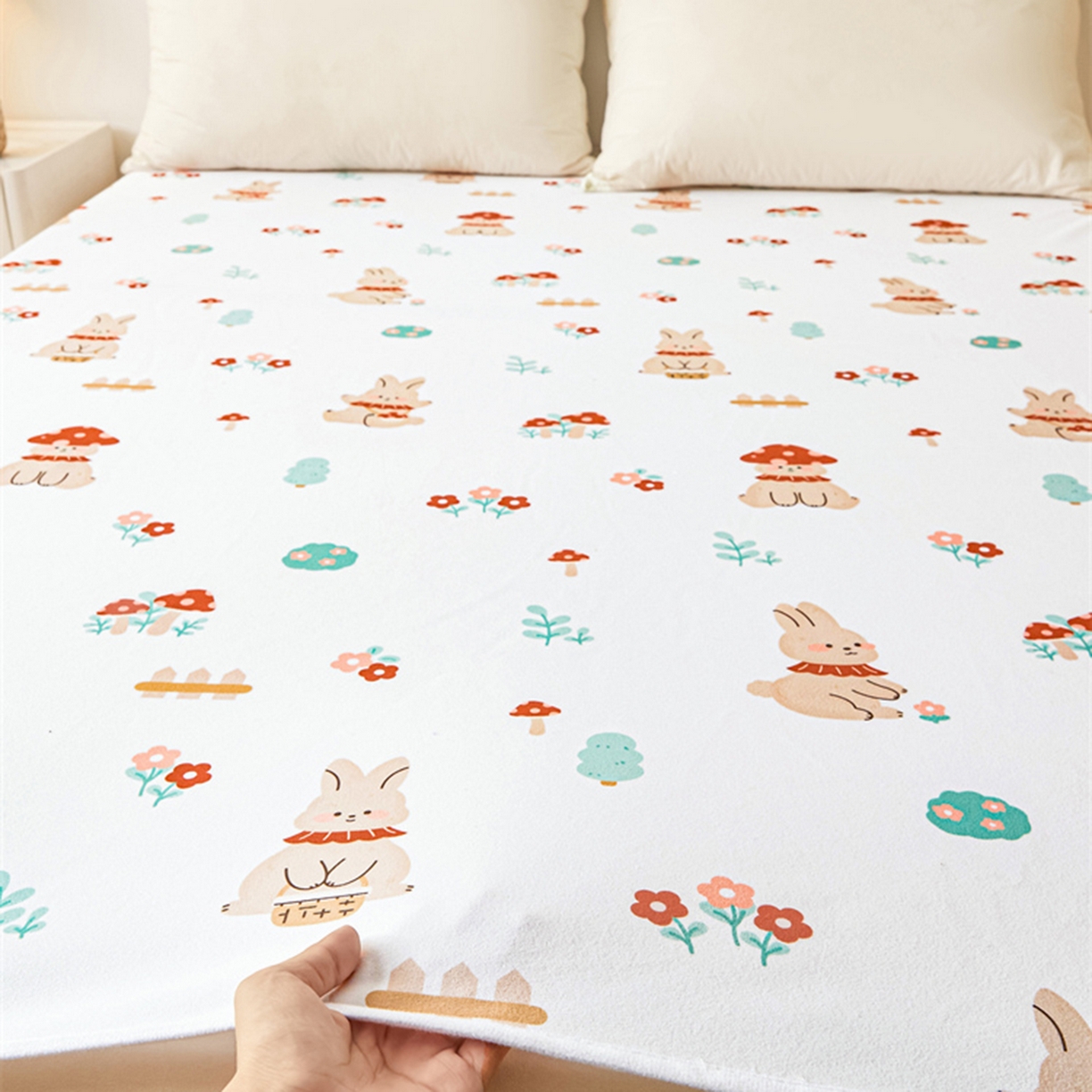 91家纺网 家纺一手货源 找家纺 雯豆家纺 2025新款防水隔尿垫子卡通成人床垫保护罩A类宝宝尿垫 防水隔尿垫-甜梦小兔