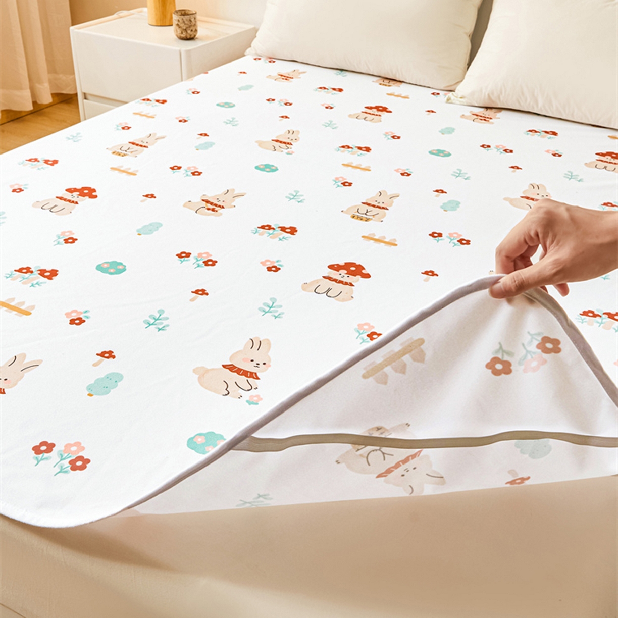 91家纺网 家纺一手货源 找家纺 雯豆家纺 2025新款防水隔尿垫子卡通成人床垫保护罩A类宝宝尿垫 防水隔尿垫-甜梦小兔