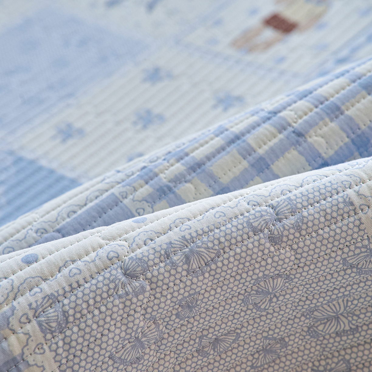 91家纺网 家纺一手货源 找家纺 小叮当家纺仓储工厂店 2025新款棉加绒床垫一面全棉一面牛奶绒床褥垫软床垫床盖四季通用 蓝格童话（A棉B绒）