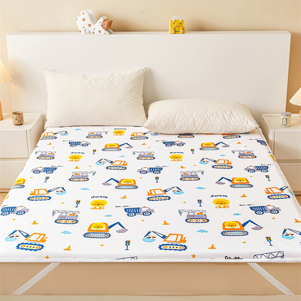 91家纺网 家纺一手货源 找家纺 雯豆家纺 2025新款防水隔尿垫子卡通成人床垫保护罩A类宝宝尿垫 防水隔尿垫-挖掘机