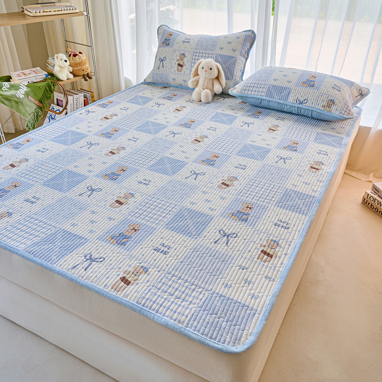 91家纺网 家纺一手货源 找家纺 小叮当家纺仓储工厂店 2025新款棉加绒床垫一面全棉一面牛奶绒床褥垫软床垫床盖四季通用 蓝格童话（A棉B绒）