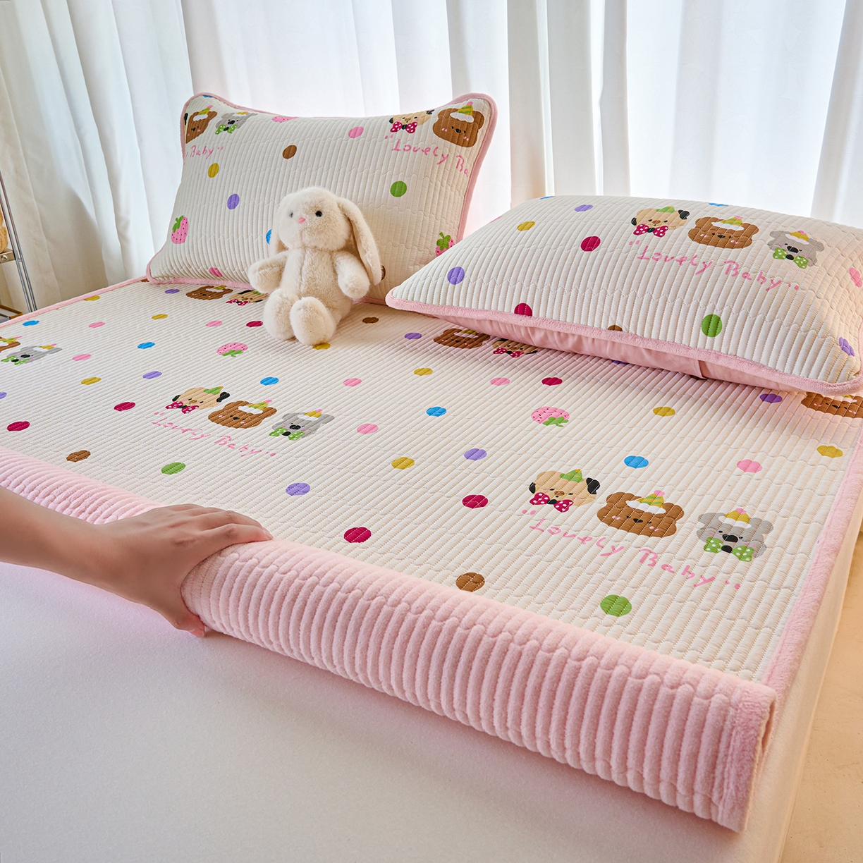 91家纺网 家纺一手货源 找家纺 小叮当家纺仓储工厂店 2025新款棉加绒床垫一面全棉一面牛奶绒床褥垫软床垫床盖四季通用 冒险家（A棉B绒）