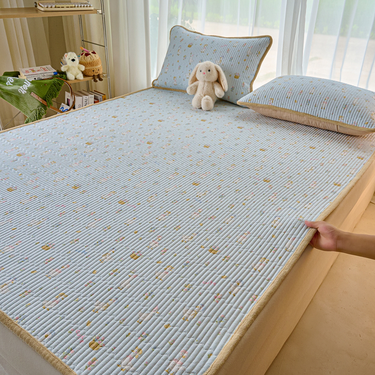 91家纺网 家纺一手货源 找家纺 小叮当家纺仓储工厂店 2025新款棉加绒床垫一面全棉一面牛奶绒床褥垫软床垫床盖四季通用 萌萌鸭(A棉B绒）