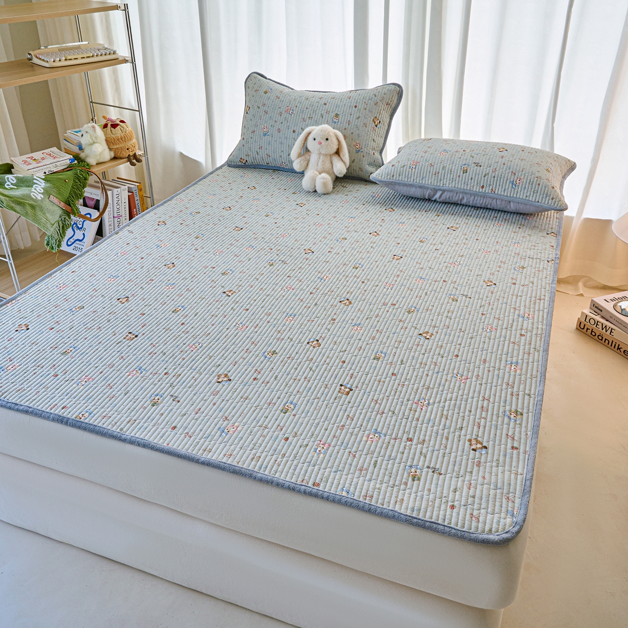 91家纺网 家纺一手货源 找家纺 小叮当家纺仓储工厂店 2025新款棉加绒床垫一面全棉一面牛奶绒床褥垫软床垫床盖四季通用 蘑菇小镇(A棉B绒）