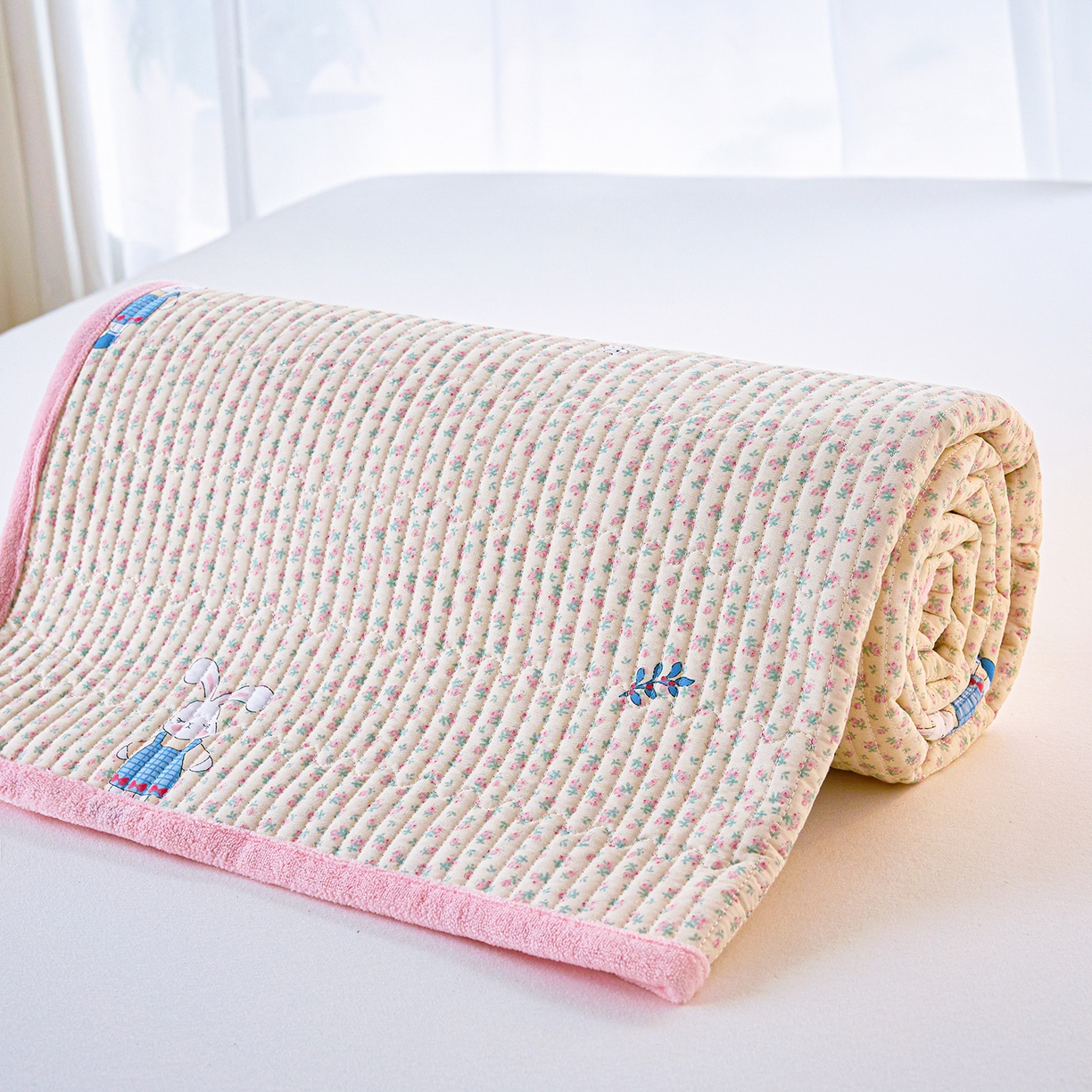 小叮当家纺仓储工厂店 2025新款棉加绒床垫一面全棉一面牛奶绒床褥垫软床垫床盖四季通用 奶呼小兔（A棉B绒）