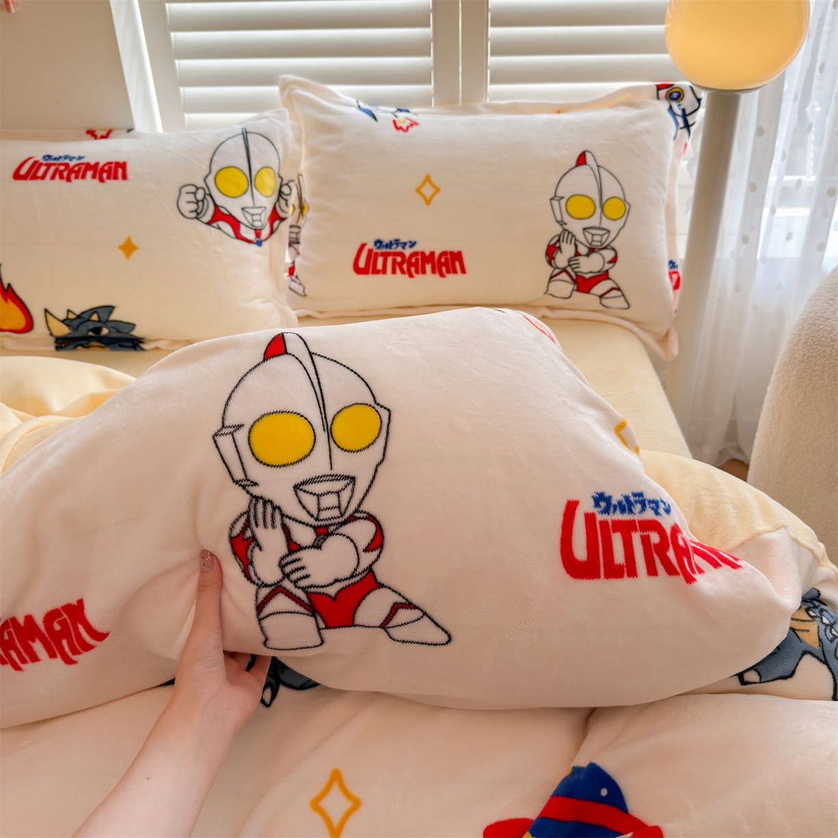 91家纺网 家纺一手货源 找家纺 名兮家居 2025新款经典奥特曼-三丽鸥加厚牛奶绒单被套 奥特超人