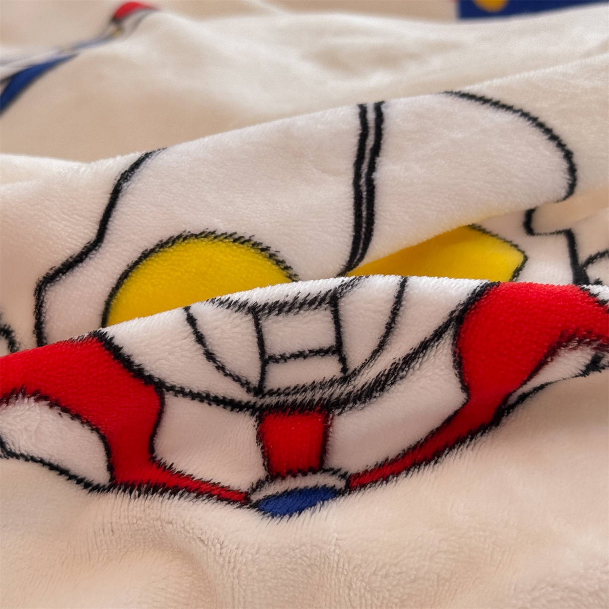 91家纺网 家纺一手货源 找家纺 名兮家居 2025新款经典奥特曼-三丽鸥加厚牛奶绒单被套 奥特超人