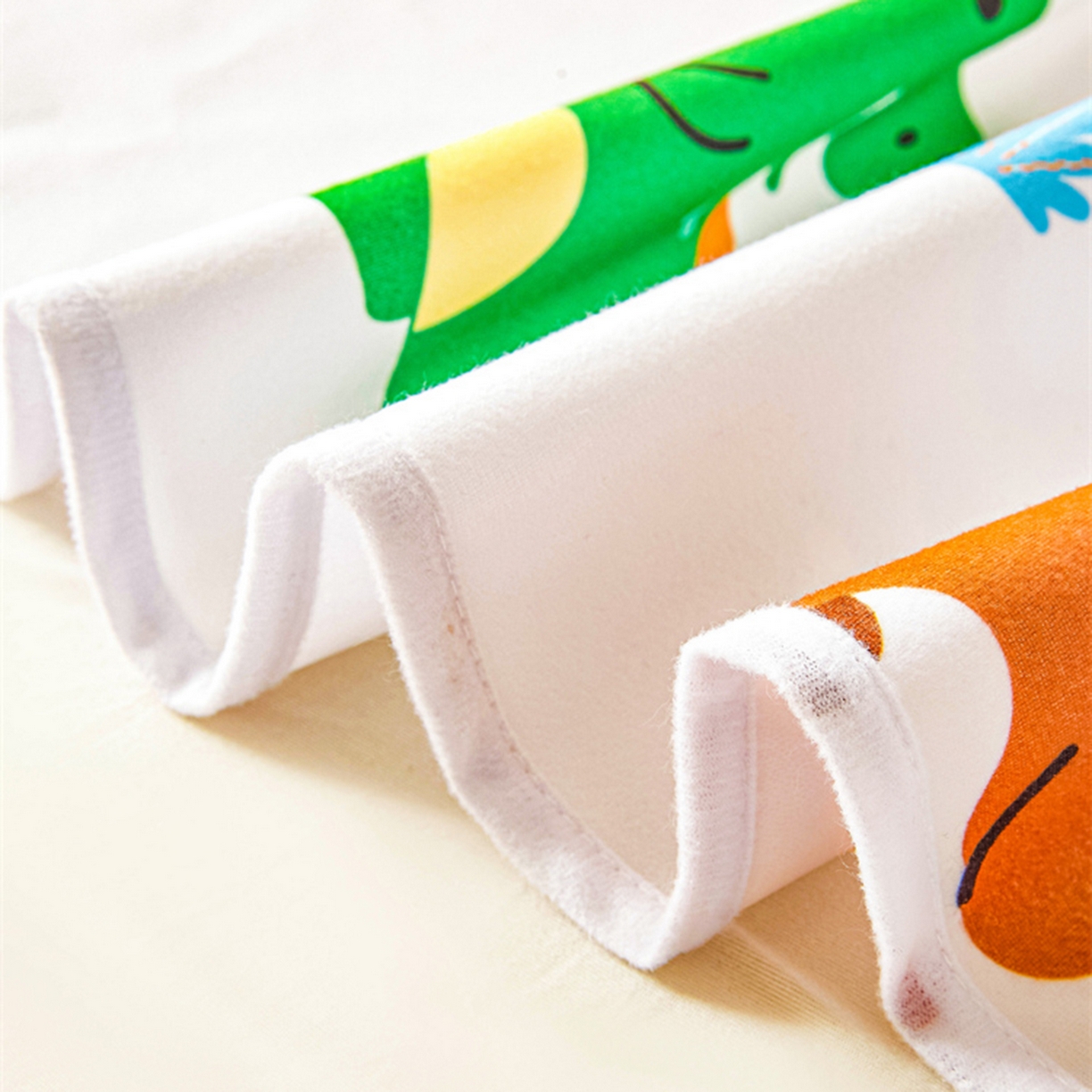 91家纺网 家纺一手货源 找家纺 雯豆家纺 2025新款防水隔尿垫子卡通成人床垫保护罩A类宝宝尿垫 防水隔尿垫-小恐龙