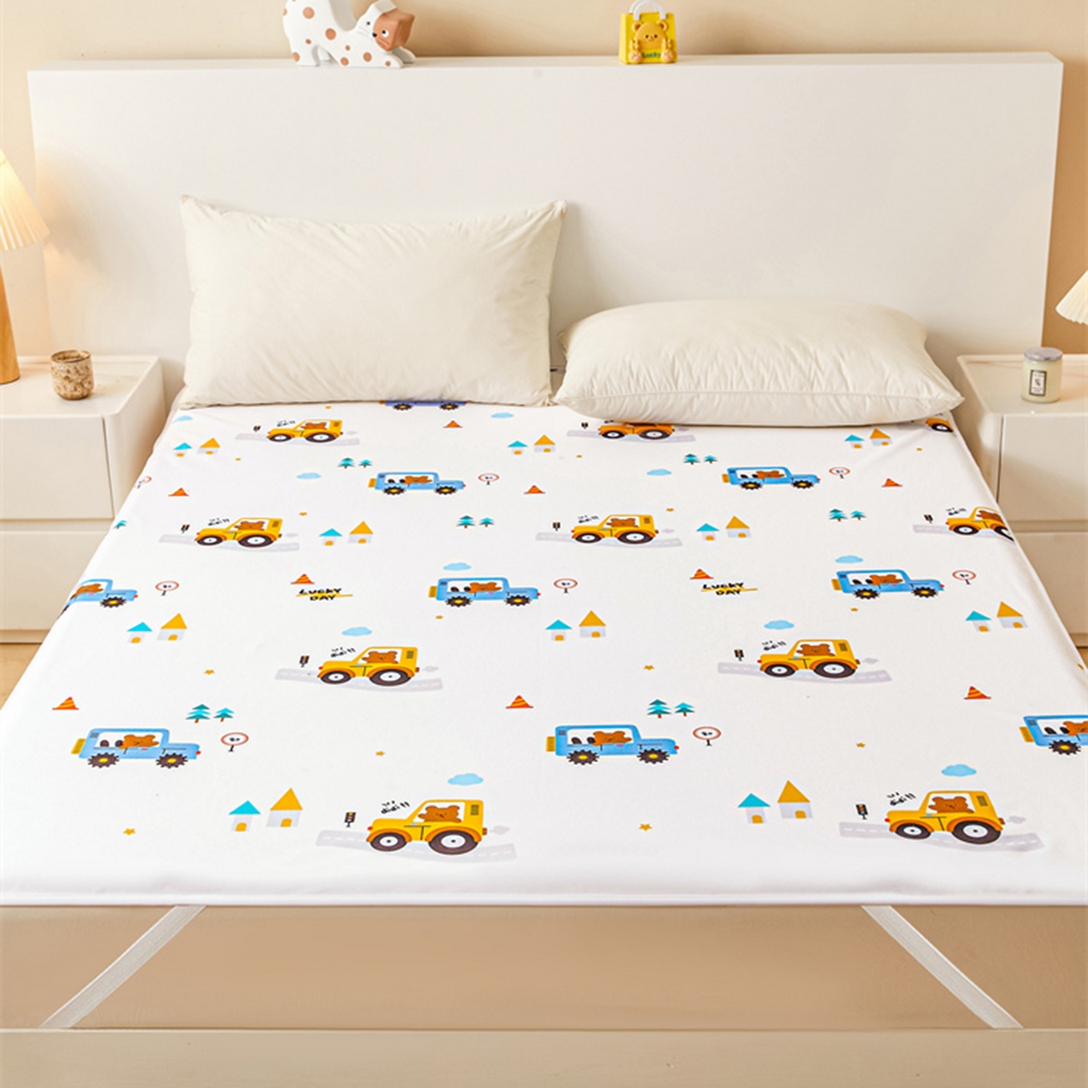 91家纺网 家纺一手货源 找家纺 雯豆家纺 2025新款防水隔尿垫子卡通成人床垫保护罩A类宝宝尿垫 防水隔尿垫-小汽车