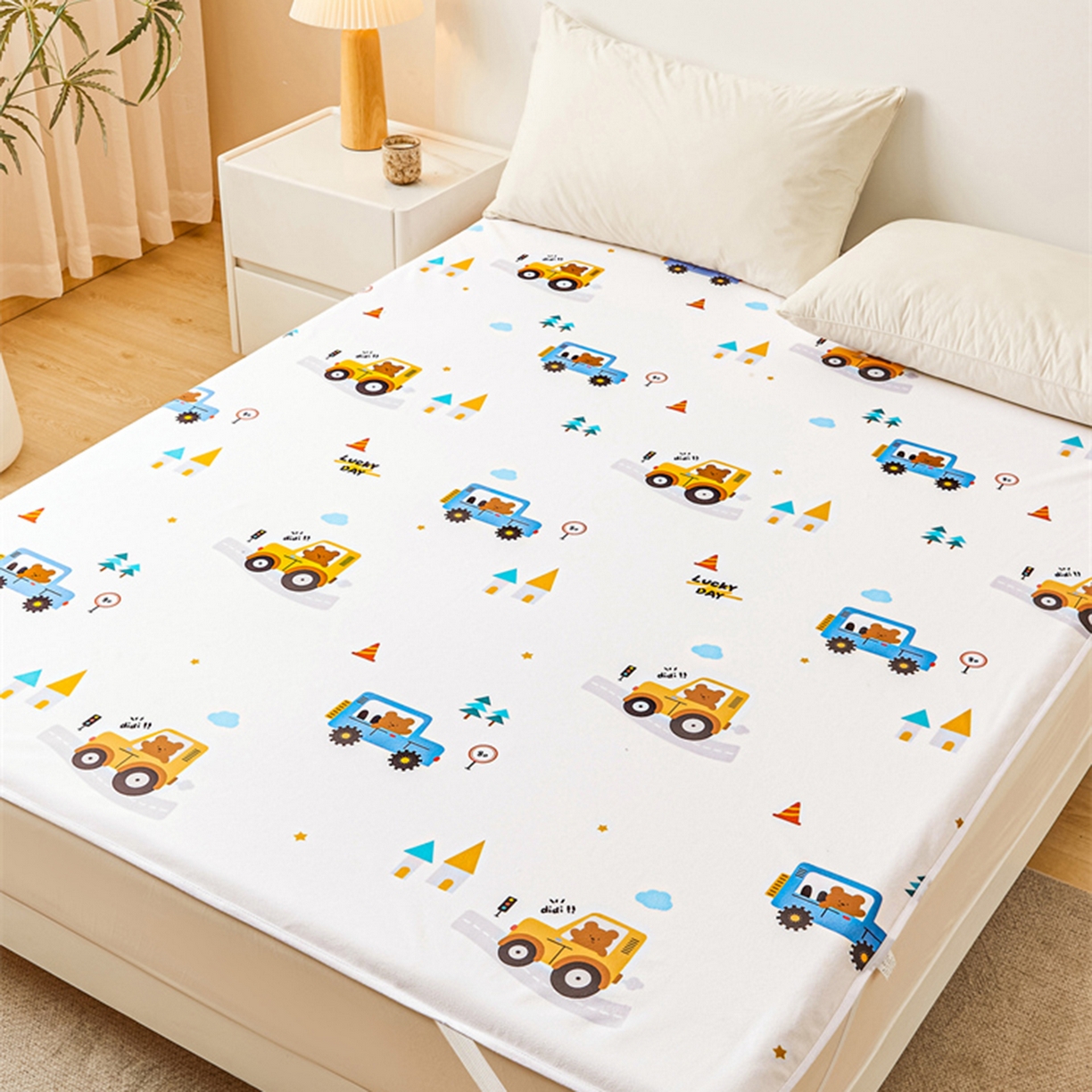 91家纺网 家纺一手货源 找家纺 雯豆家纺 2025新款防水隔尿垫子卡通成人床垫保护罩A类宝宝尿垫 防水隔尿垫-小汽车