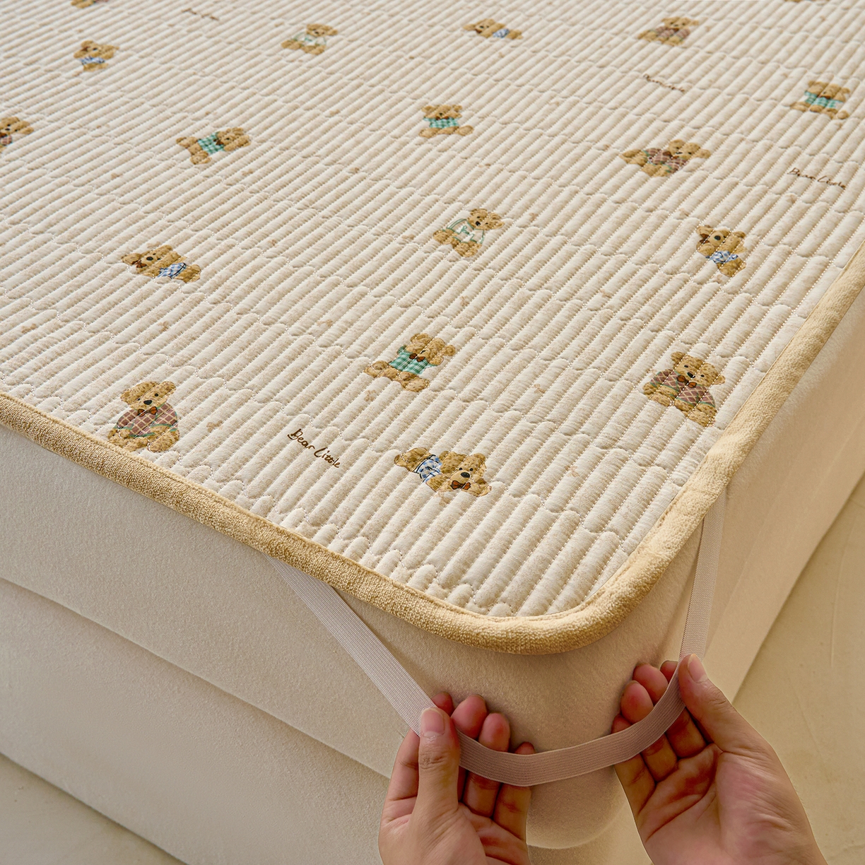 91家纺网 家纺一手货源 找家纺 小叮当家纺仓储工厂店 2025新款棉加绒床垫一面全棉一面牛奶绒床褥垫软床垫床盖四季通用 趴趴熊(A棉B绒）