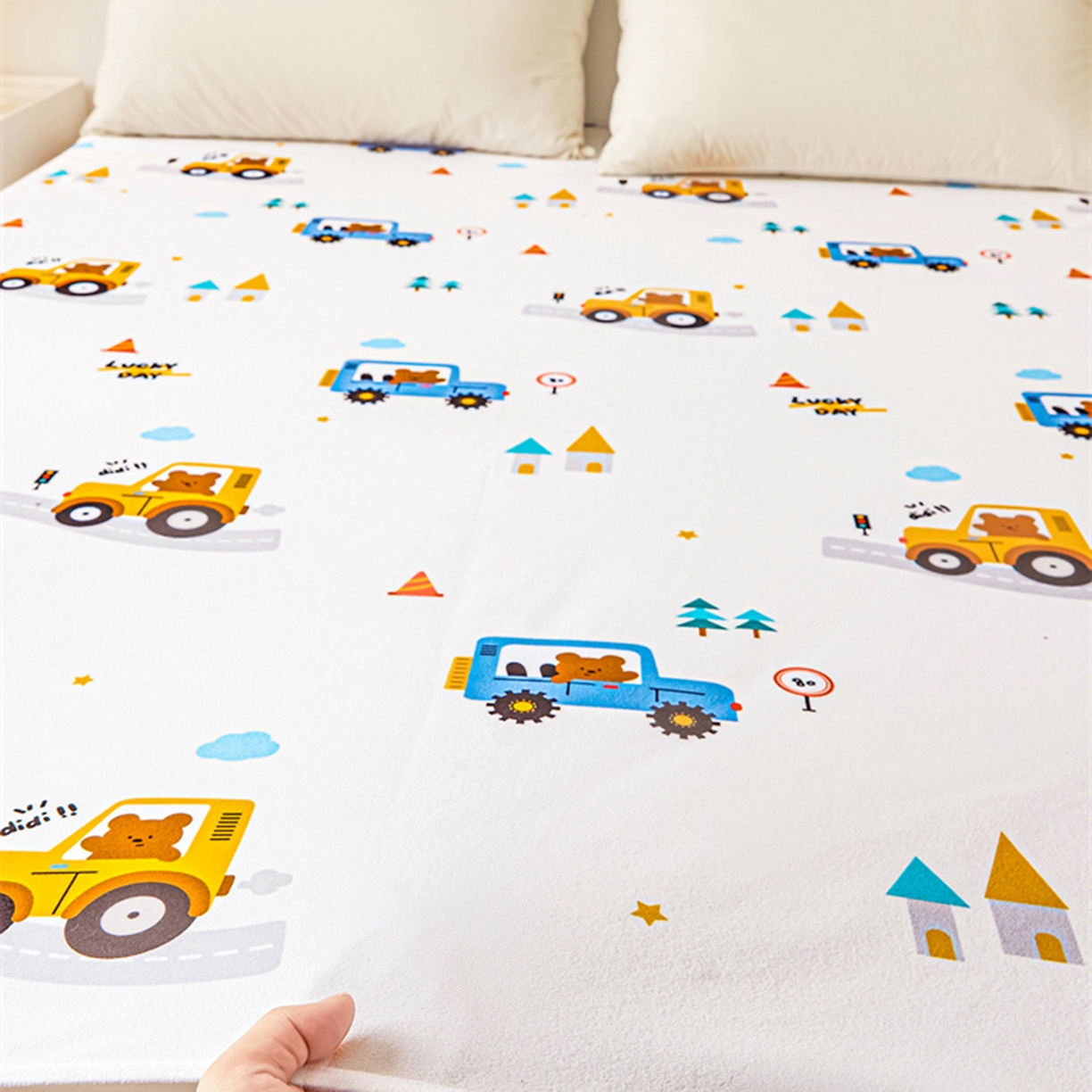 91家纺网 家纺一手货源 找家纺 雯豆家纺 2025新款防水隔尿垫子卡通成人床垫保护罩A类宝宝尿垫 防水隔尿垫-小汽车