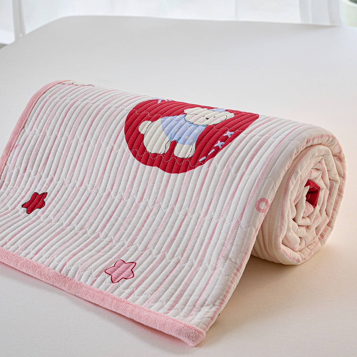 小叮当家纺仓储工厂店 2025新款棉加绒床垫一面全棉一面牛奶绒床褥垫软床垫床盖四季通用 甜心苹果派（A棉B绒）