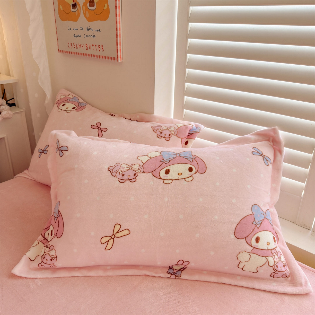 91家纺网 家纺一手货源 找家纺 名兮家居 2025新款经典奥特曼-三丽鸥加厚牛奶绒单被套 点点美乐蒂