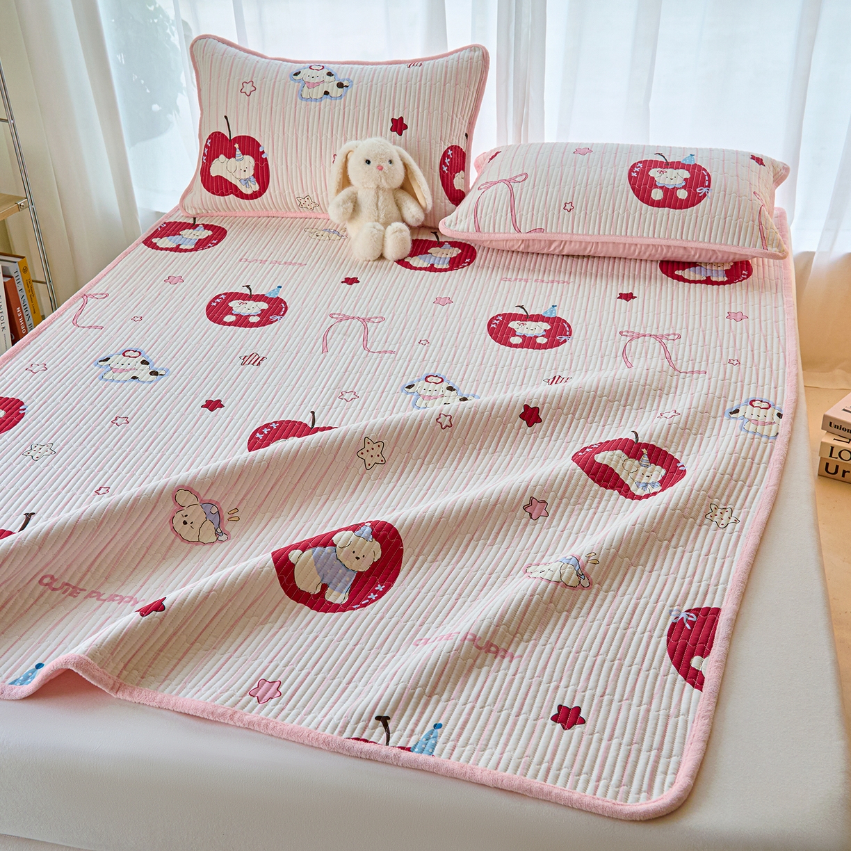 91家纺网 家纺一手货源 找家纺 小叮当家纺仓储工厂店 2025新款棉加绒床垫一面全棉一面牛奶绒床褥垫软床垫床盖四季通用 甜心苹果派（A棉B绒）