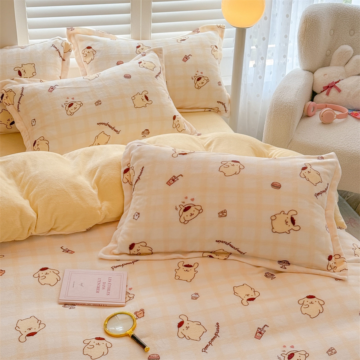 91家纺网 家纺一手货源 找家纺 名兮家居 2025新款经典奥特曼-三丽鸥加厚牛奶绒单被套 格子布丁狗