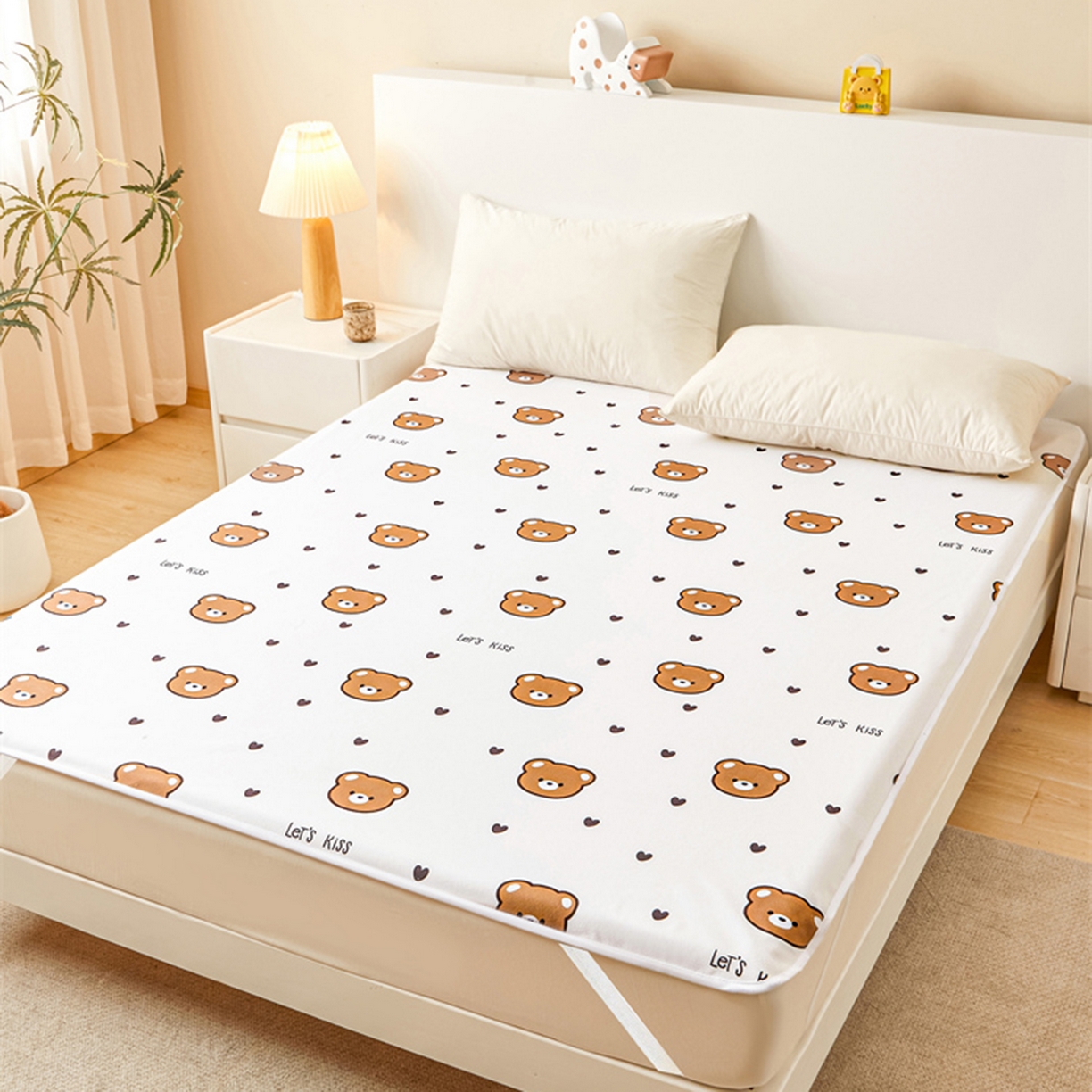 91家纺网 家纺一手货源 找家纺 雯豆家纺 2025新款防水隔尿垫子卡通成人床垫保护罩A类宝宝尿垫 防水隔尿垫-小熊头