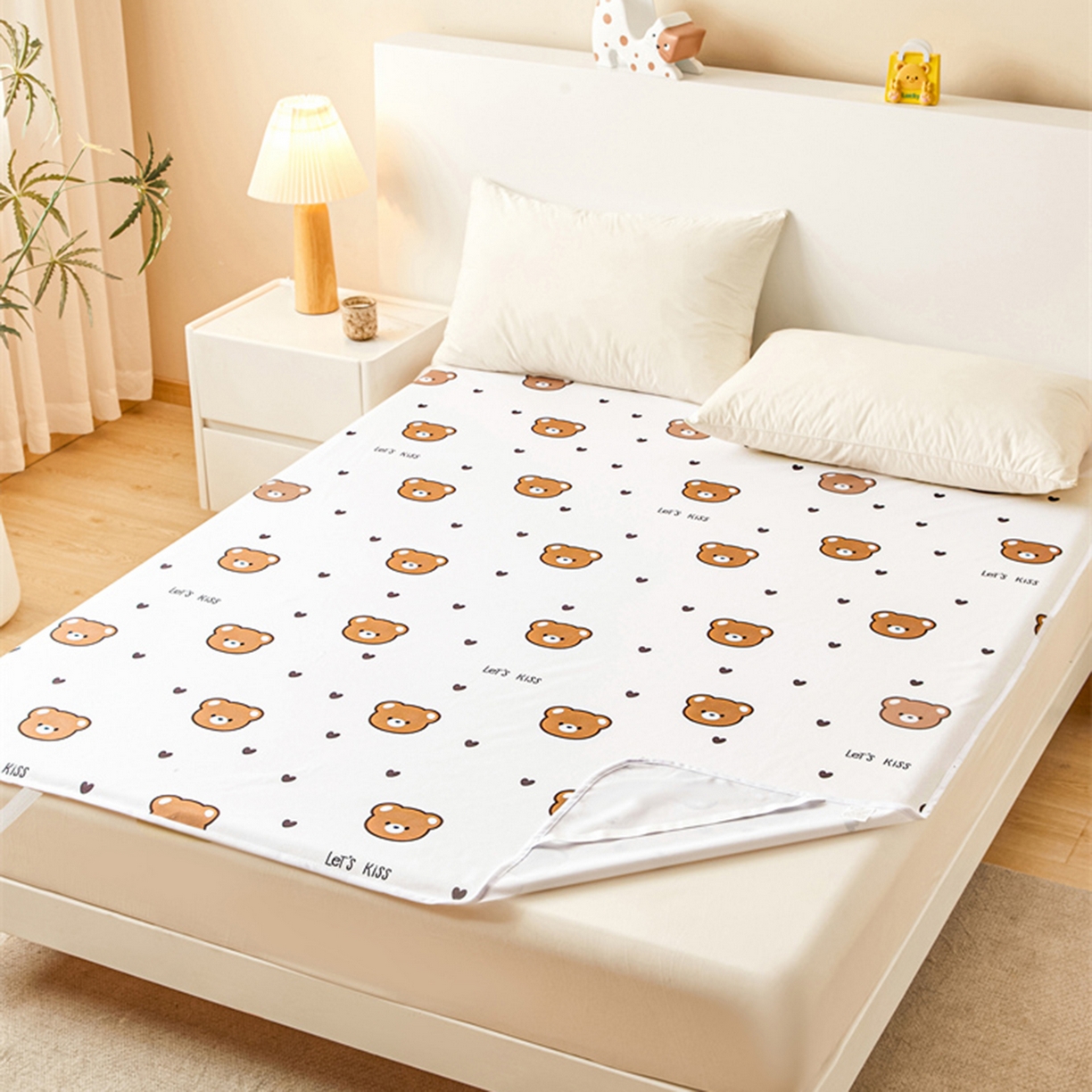 91家纺网 家纺一手货源 找家纺 雯豆家纺 2025新款防水隔尿垫子卡通成人床垫保护罩A类宝宝尿垫 防水隔尿垫-小熊头