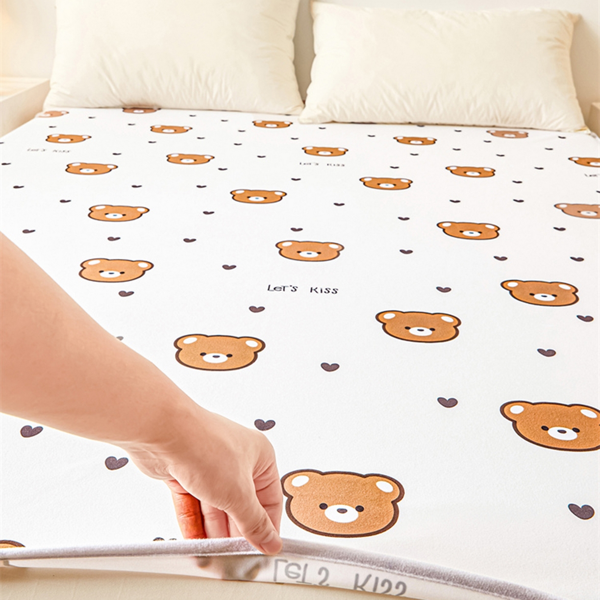 91家纺网 家纺一手货源 找家纺 雯豆家纺 2025新款防水隔尿垫子卡通成人床垫保护罩A类宝宝尿垫 防水隔尿垫-小熊头