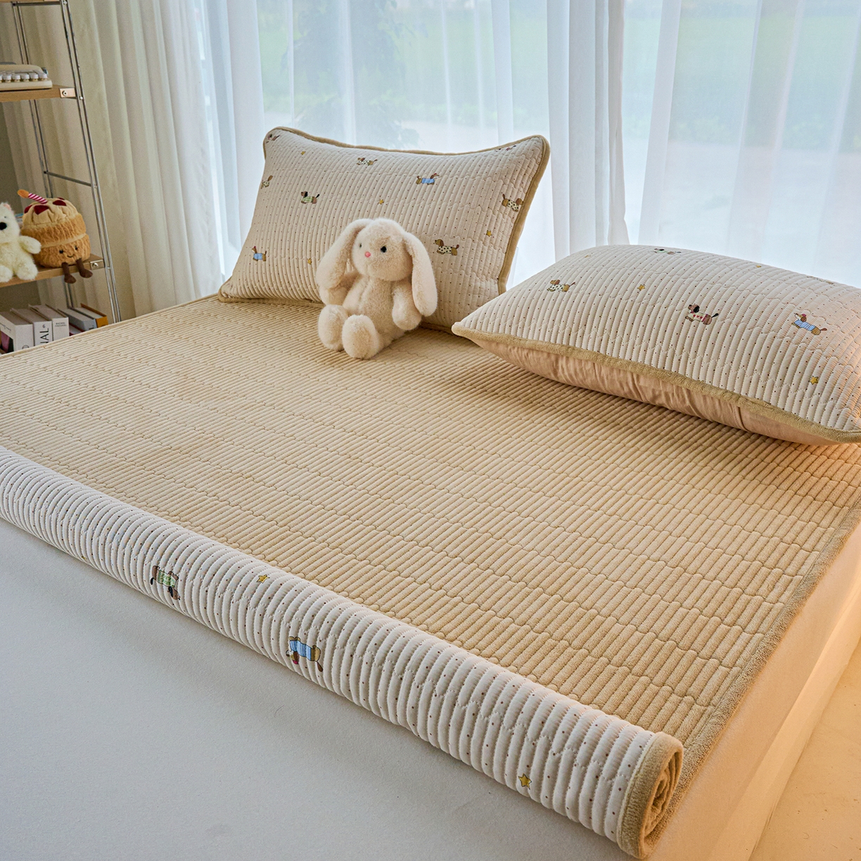 91家纺网 家纺一手货源 找家纺 小叮当家纺仓储工厂店 2025新款棉加绒床垫一面全棉一面牛奶绒床褥垫软床垫床盖四季通用 星星柯基(A棉B绒）