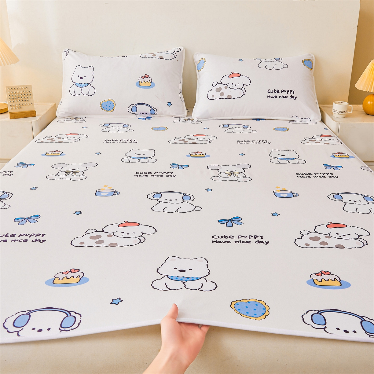 91家纺网 家纺一手货源 找家纺 雯豆家纺 2025新款防水隔尿垫子卡通成人床垫保护罩A类宝宝尿垫 防水隔尿垫-音乐小狗