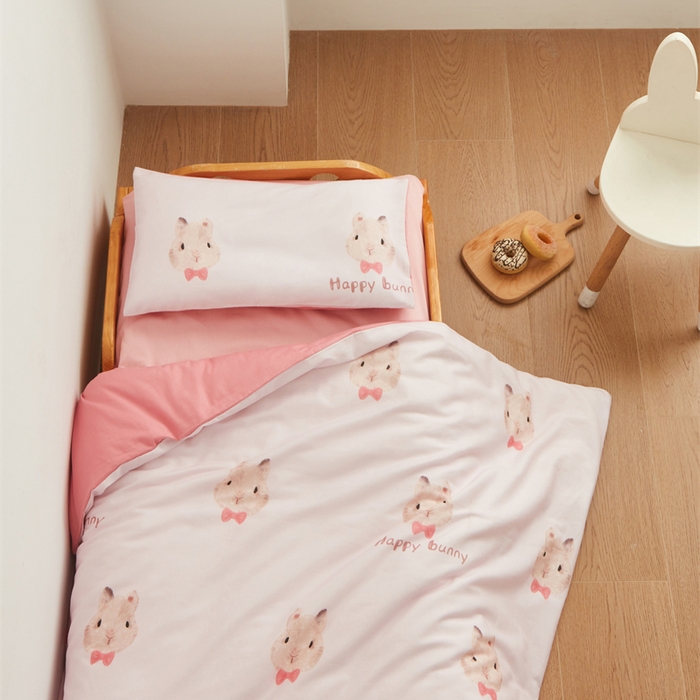 91家纺网 家纺一手货源 找家纺 艾佳宝贝 2025新款A类全棉多功能可拆卸儿童盖毯四季被子 乖萌甜兔