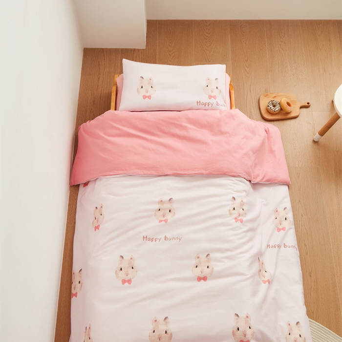 91家纺网 家纺一手货源 找家纺 艾佳宝贝 2025新款A类全棉多功能可拆卸儿童盖毯四季被子 乖萌甜兔