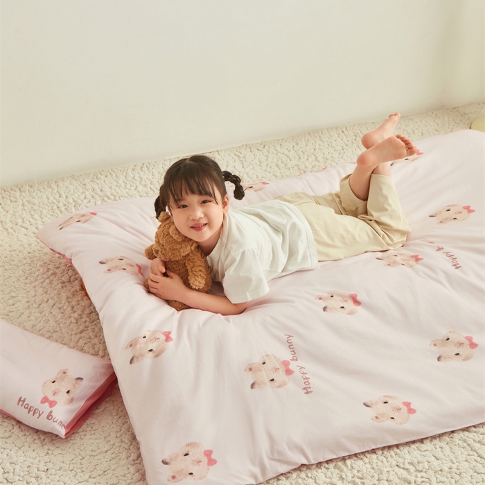 91家纺网 家纺一手货源 找家纺 艾佳宝贝 2025新款A类全棉多功能可拆卸儿童盖毯四季被子 乖萌甜兔