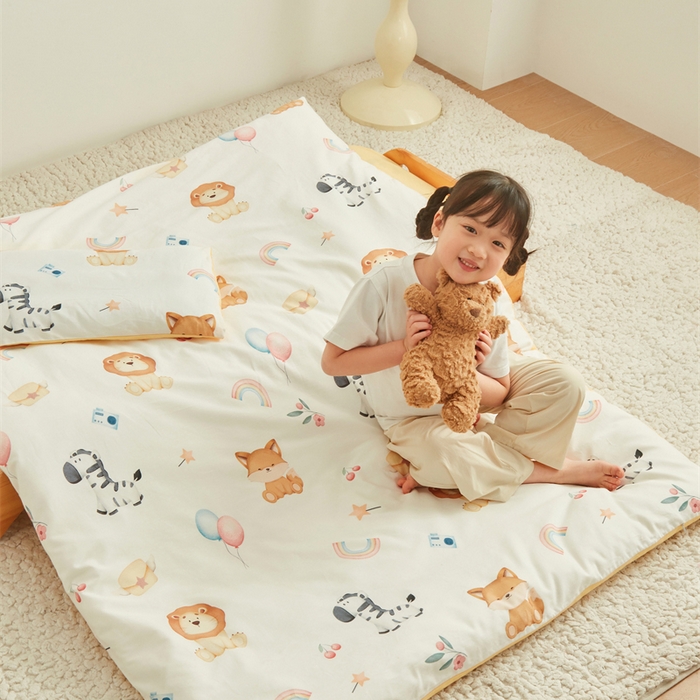 91家纺网 家纺一手货源 找家纺 艾佳宝贝 2025新款A类全棉多功能可拆卸儿童盖毯四季被子 萌趣动物园