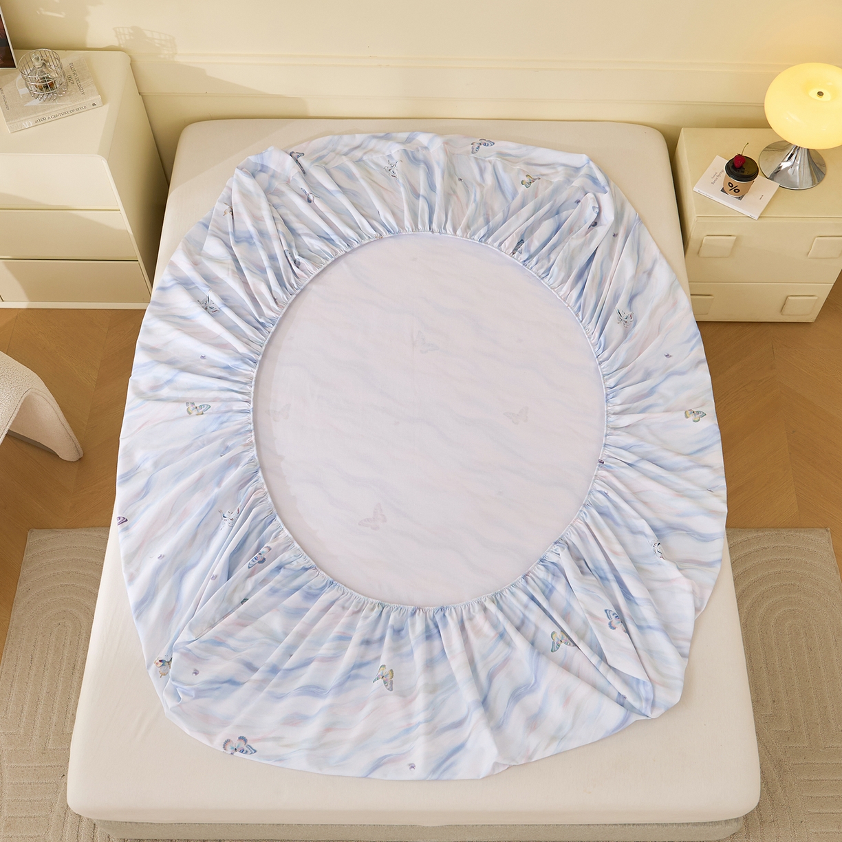 91家纺网 家纺一手货源 找家纺 元元家居（元元被业） 2025秋冬新款全棉纯棉磨毛印花单床笠 蝶梦星河