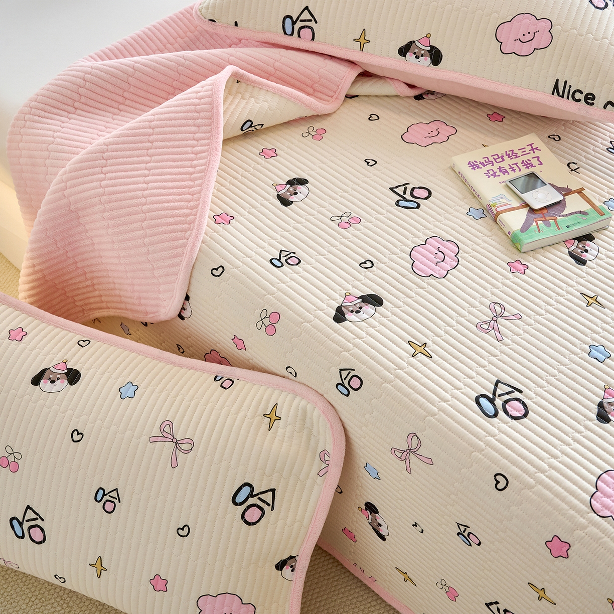 91家纺网 家纺一手货源 找家纺 小叮当家纺仓储工厂店 2025新款A版全棉B版牛奶绒床盖系列单床盖床盖单件 哈哈狗（A棉B绒）