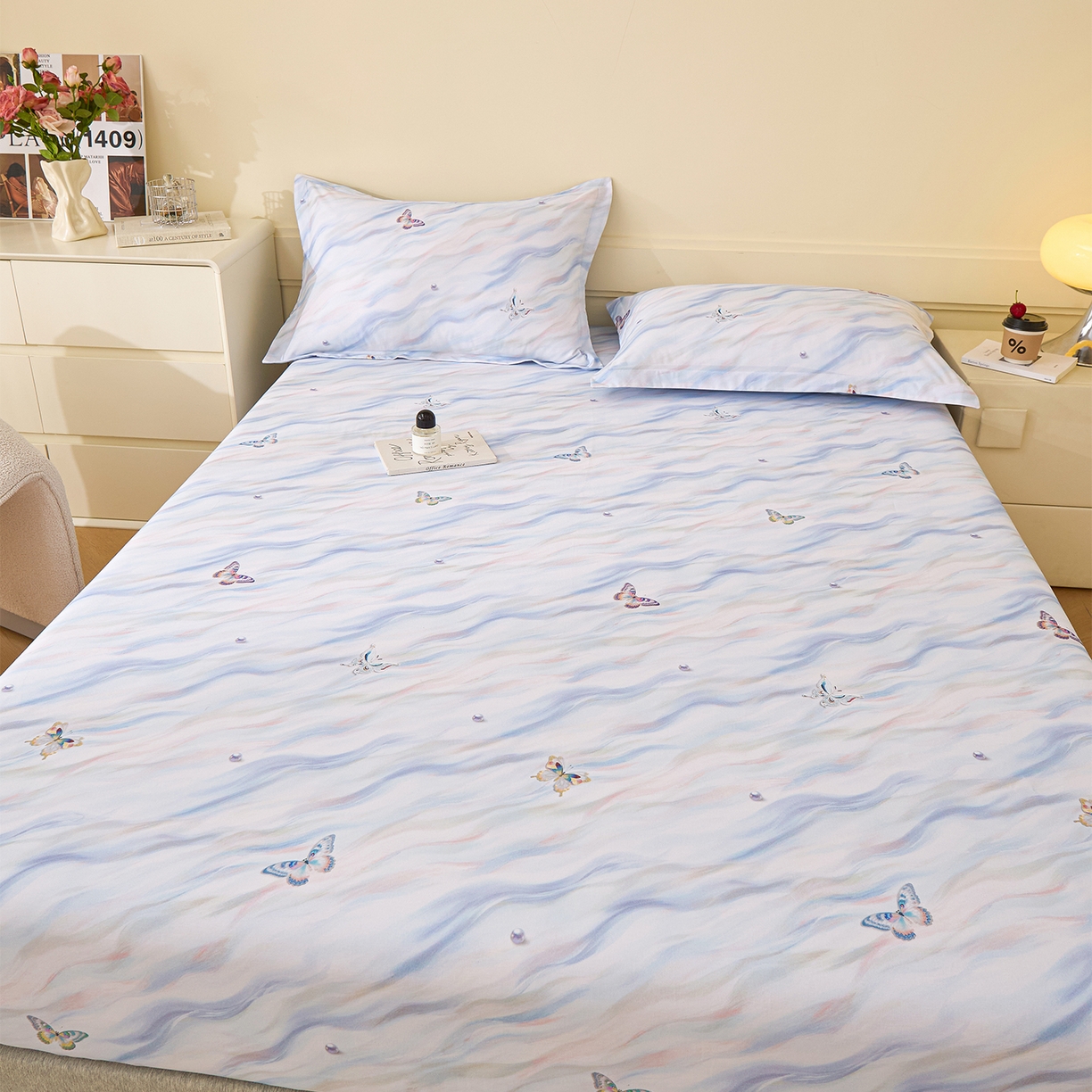 91家纺网 家纺一手货源 找家纺 元元家居（元元被业） 2025秋冬新款全棉纯棉磨毛印花单床笠 蝶梦星河