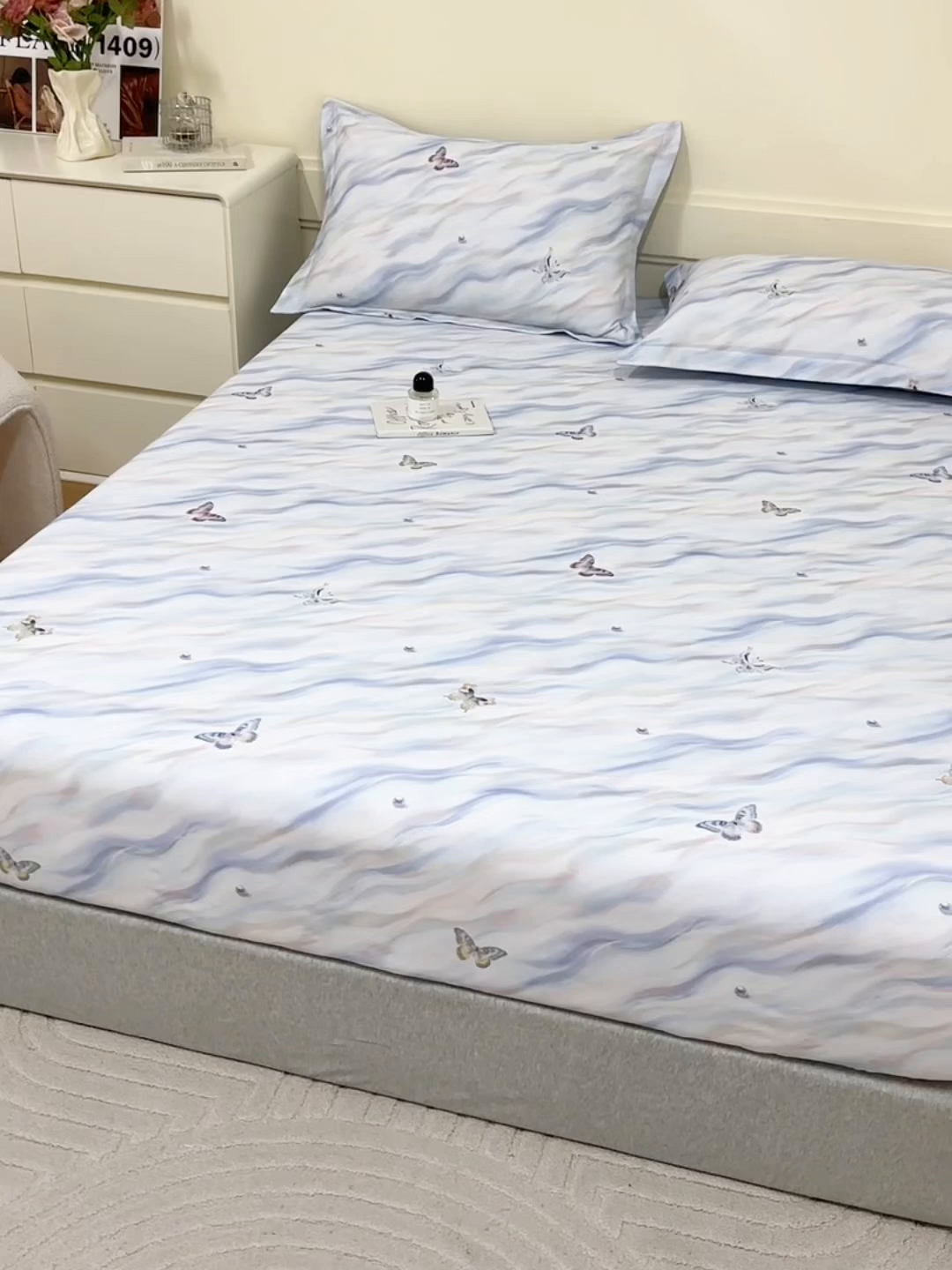 91家纺网 家纺一手货源 找家纺 元元家居（元元被业） 2025秋冬新款全棉纯棉磨毛印花单床笠 蝶梦星河