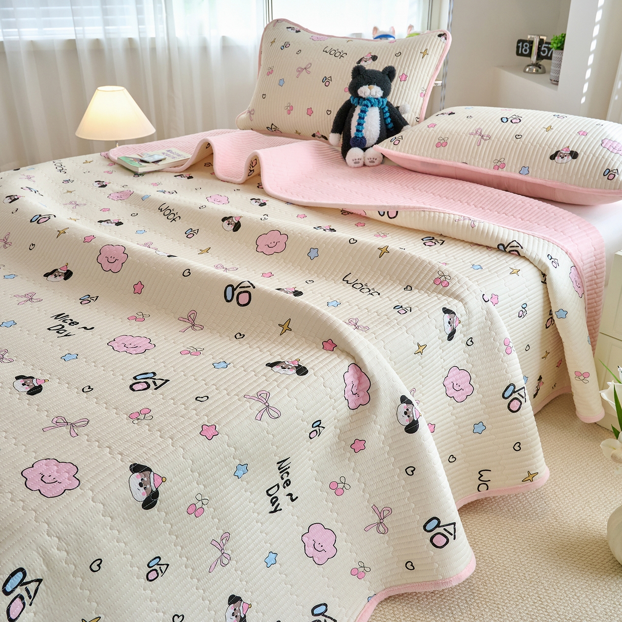 91家纺网 家纺一手货源 找家纺 小叮当家纺仓储工厂店 2025新款A版全棉B版牛奶绒床盖系列单床盖床盖单件 哈哈狗（A棉B绒）