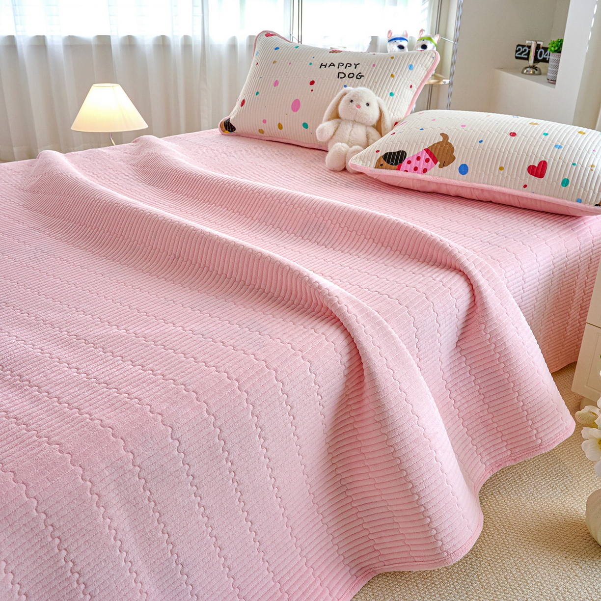 91家纺网 家纺一手货源 找家纺 小叮当家纺仓储工厂店 2025新款A版全棉B版牛奶绒床盖系列单床盖床盖单件 甜心汪星人（A棉B绒）