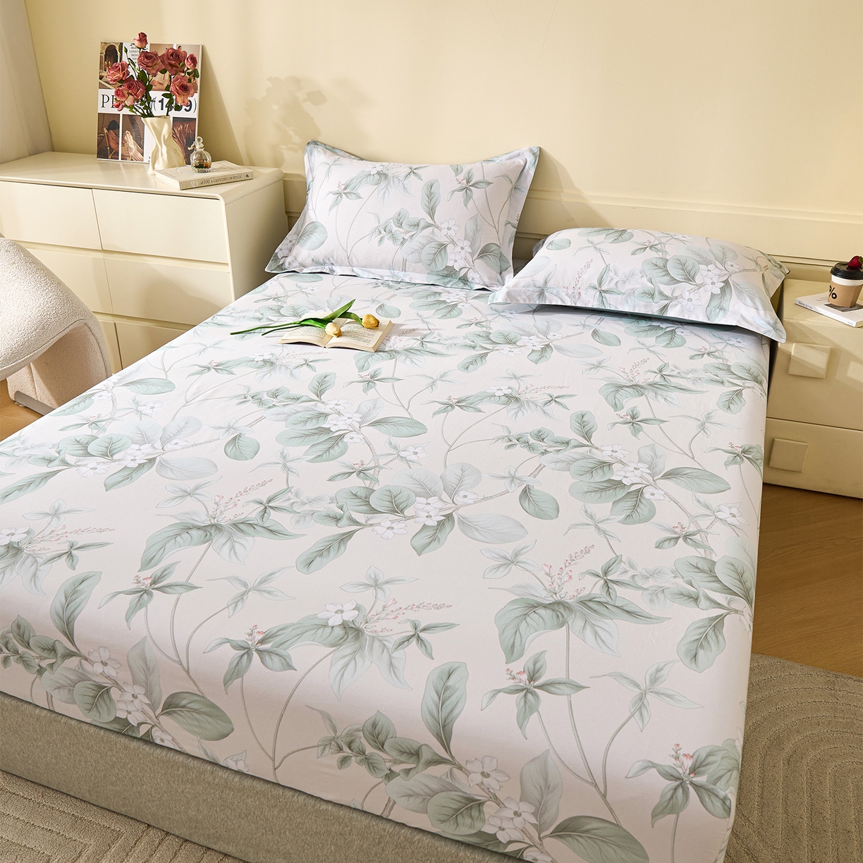 91家纺网 家纺一手货源 找家纺 元元家居（元元被业） 2025秋冬新款全棉纯棉磨毛印花单床笠 落叶白霜