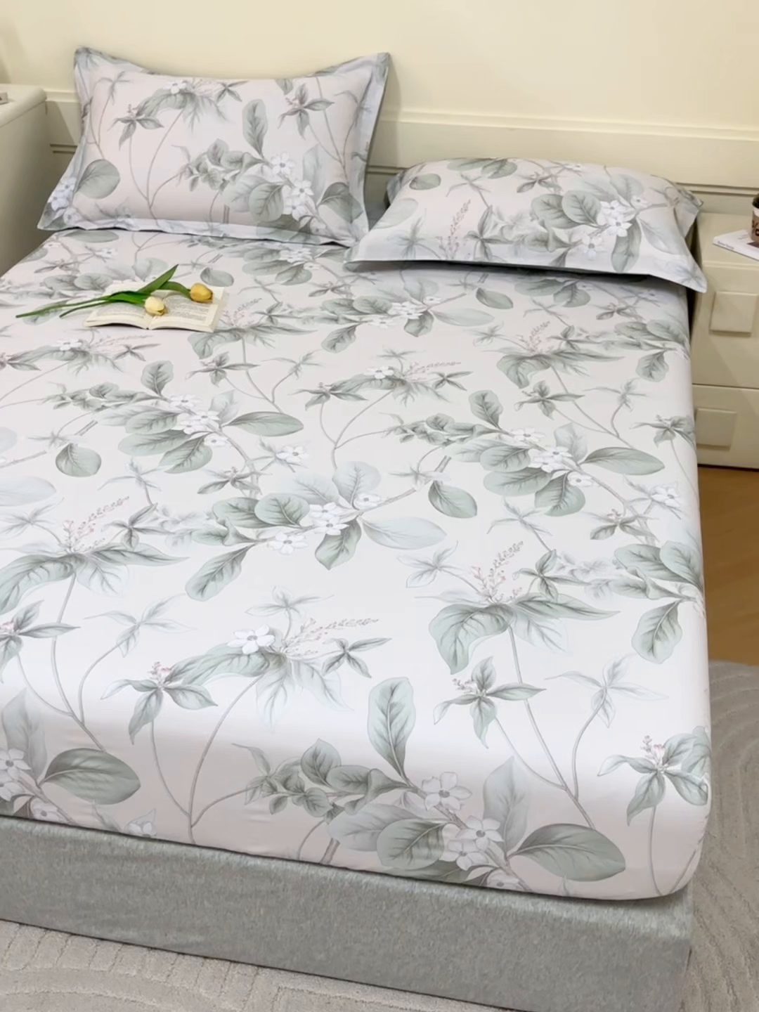 91家纺网 家纺一手货源 找家纺 元元家居（元元被业） 2025秋冬新款全棉纯棉磨毛印花单床笠 落叶白霜