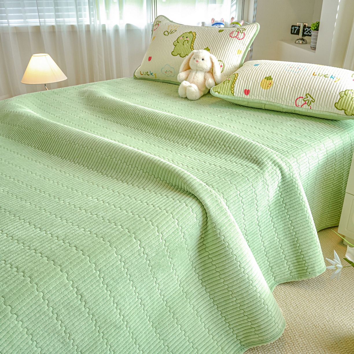 91家纺网 家纺一手货源 找家纺 小叮当家纺仓储工厂店 2025新款A版全棉B版牛奶绒床盖系列单床盖床盖单件 幸运独角龙（A棉B绒）