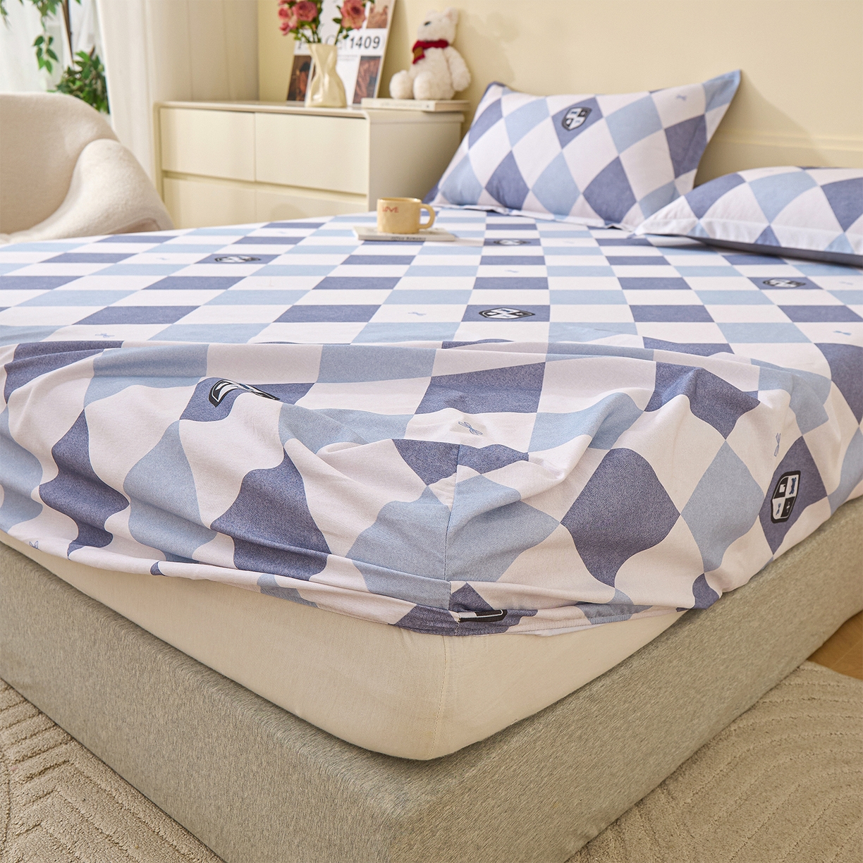 91家纺网 家纺一手货源 找家纺 元元家居（元元被业） 2025秋冬新款全棉纯棉磨毛印花单床笠 骑士荣耀