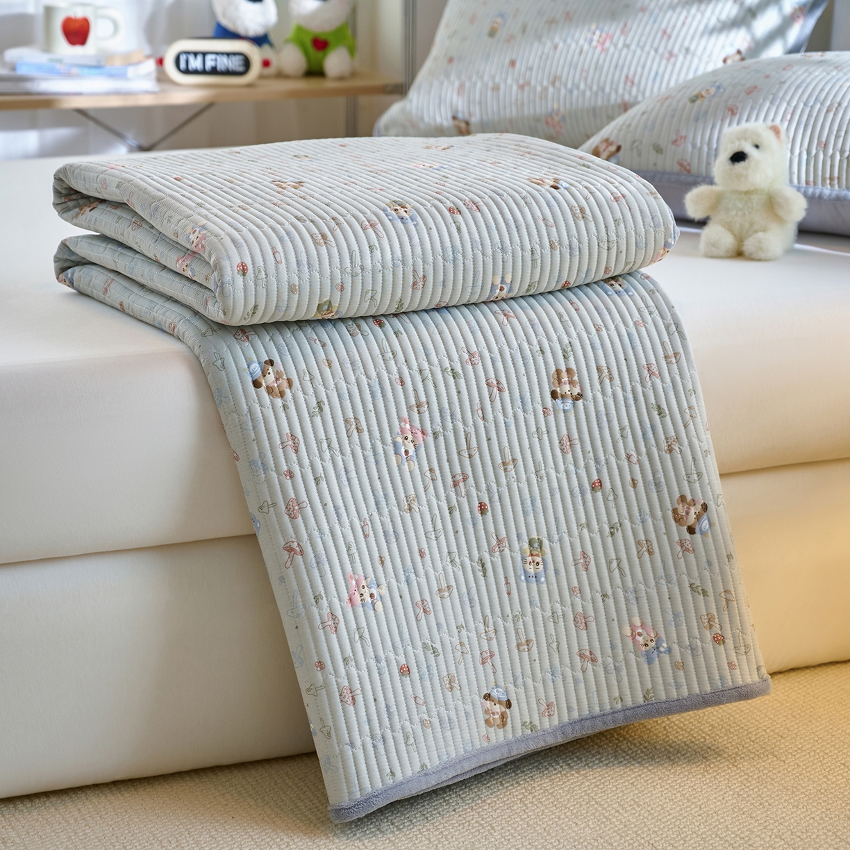 91家纺网 家纺一手货源 找家纺 小叮当家纺仓储工厂店 2025新款A版全棉B版牛奶绒床盖系列单床盖床盖单件 蘑菇小镇（A棉B绒）