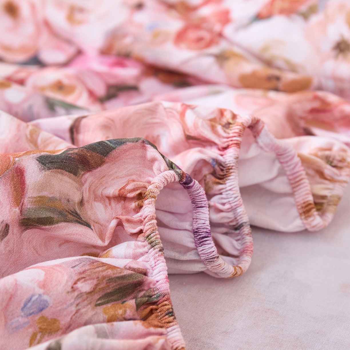 91家纺网 家纺一手货源 找家纺 元元家居（元元被业） 2025秋冬新款全棉纯棉磨毛印花单床笠 听香水榭