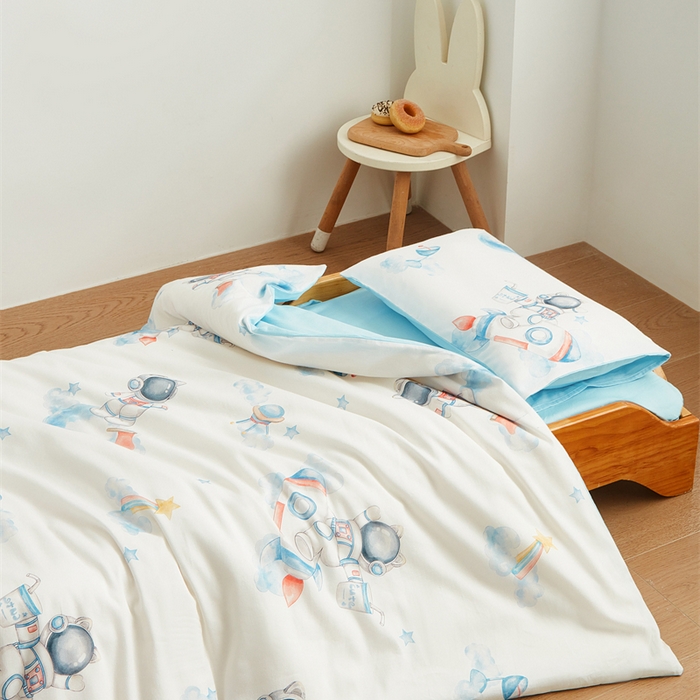 91家纺网 家纺一手货源 找家纺 艾佳宝贝 2025新款A类全棉多功能可拆卸儿童盖毯四季被子 航天员