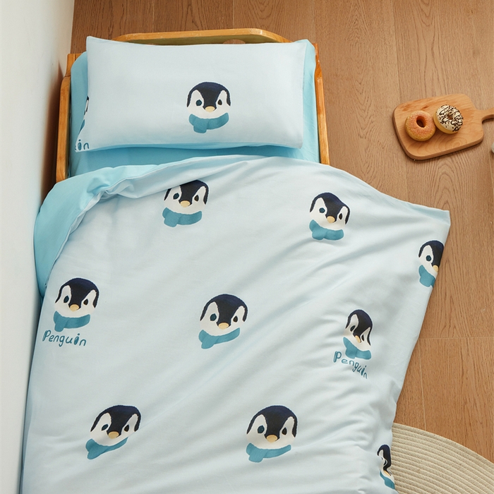 91家纺网 家纺一手货源 找家纺 艾佳宝贝 2025新款A类全棉多功能可拆卸儿童盖毯四季被子 乖萌小企鹅