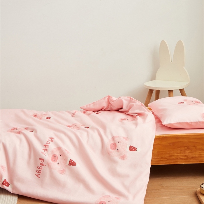 91家纺网 家纺一手货源 找家纺 艾佳宝贝 2025新款A类全棉多功能可拆卸儿童盖毯四季被子 乖巧萌猪