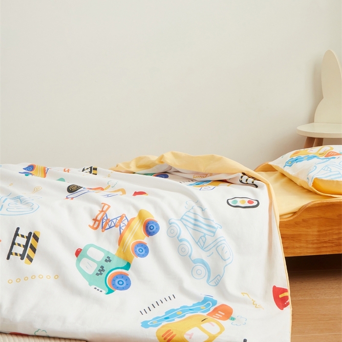 91家纺网 家纺一手货源 找家纺 艾佳宝贝 2025新款A类全棉多功能可拆卸儿童盖毯四季被子 工程小车