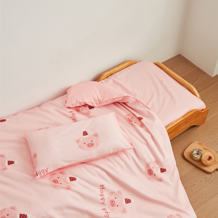 91家纺网 家纺一手货源 找家纺 艾佳宝贝 2025新款A类全棉多功能可拆卸儿童盖毯四季被子 乖巧萌猪