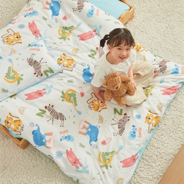 91家纺网 家纺一手货源 找家纺 艾佳宝贝 2025新款A类全棉多功能可拆卸儿童盖毯四季被子 动物的世界